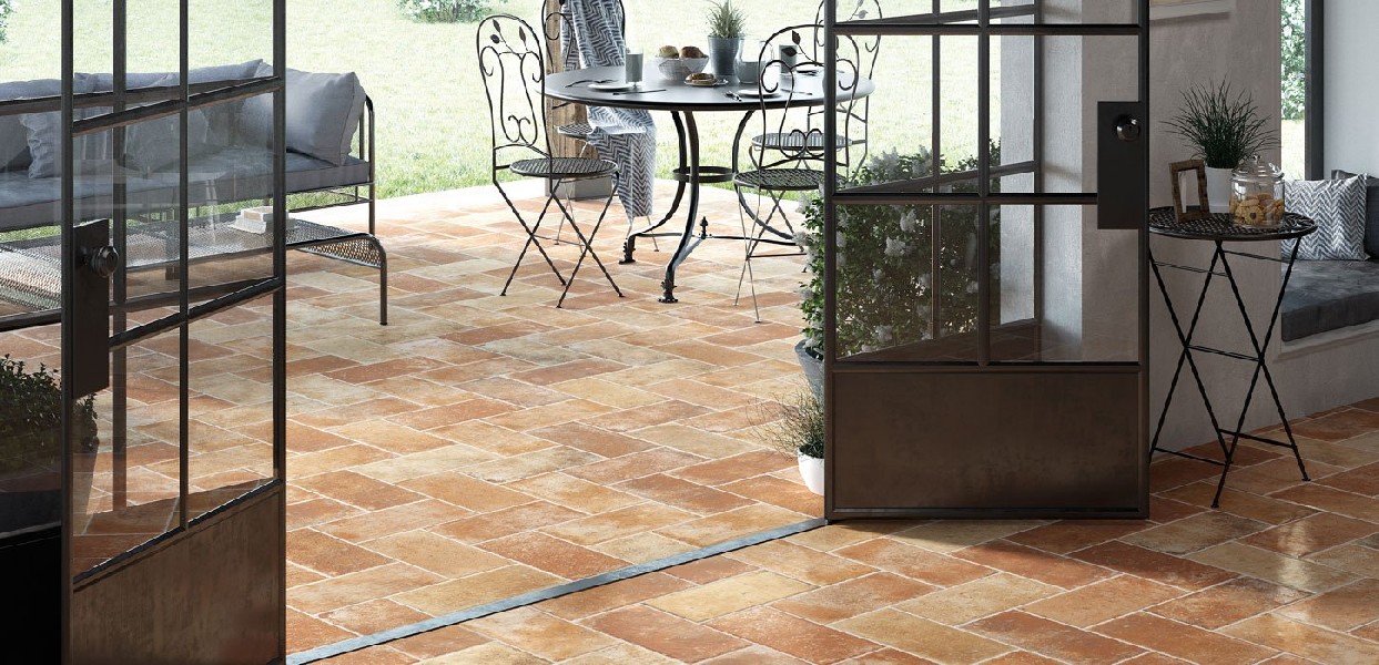 https://www.ceramicheminori.com/immagini_articoli/797/offerta-tuscany-ceramica-rondine-2463-600.jpg